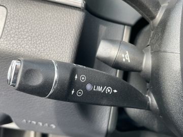 Mercedes-Benz E-Klasse 300 AMG-Style - ILS - Stoelmemory - Etc.