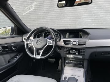 Mercedes-Benz E-Klasse 300 AMG-Style - ILS - Stoelmemory - Etc.