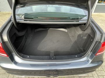 Mercedes-Benz E-Klasse 300 AMG-Style - ILS - Stoelmemory - Etc.