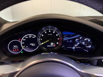 Porsche Cayenne Coupé 3.0 E-Hybrid Platinum Edition SPORT DESIGN-PANO-LUCHTV-STOE