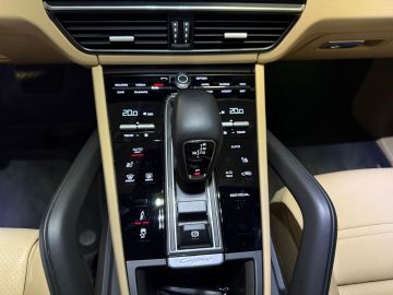 Porsche Cayenne Coupé 3.0 E-Hybrid Platinum Edition SPORT DESIGN-PANO-LUCHTV-STOE