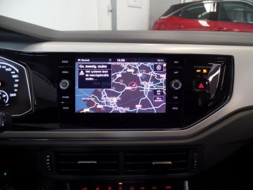 Volkswagen Polo 1.0 TSI Highline Automaat, Navigatie, Cruise controle, Clima cont