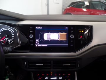 Volkswagen Polo 1.0 TSI Highline Automaat, Navigatie, Cruise controle, Clima cont