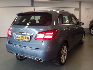 Mercedes-Benz B-Klasse 180 Ambition, Dealer onderhouden!!, Navigatie, Panodak, Clima con