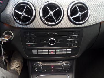 Mercedes-Benz B-Klasse 180 Ambition, Dealer onderhouden!!, Navigatie, Panodak, Clima con