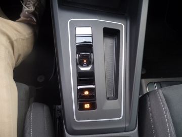 Volkswagen Golf Variant 1.0 eTSI Life Business Automaat,  Navigatie, Clima contro