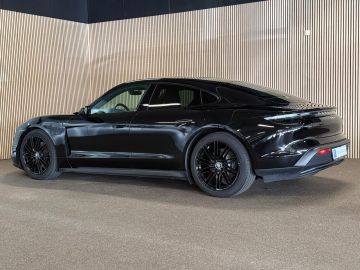 Porsche Taycan Performance 84 kWh 381 PK-WARMTEPOMP-ADAPTIEVE CRUISE-PASM-STOELV