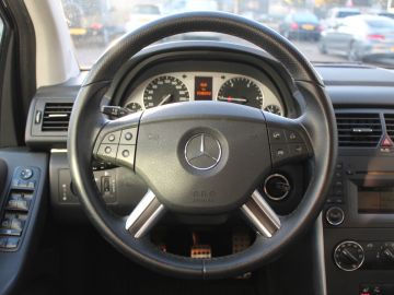 Mercedes-Benz B-Klasse 180 CDI/Sport/Airco/Cruise/Pts/Trekhaak/17 inch
