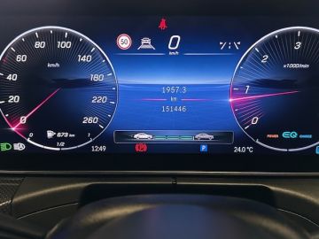Mercedes-Benz C-Klasse 220D AMG STYLING-MEMORY-DISTRONIC-360 CAMERA-TREKHAAK-COMPLEET