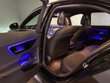 Mercedes-Benz C-Klasse 220D AMG STYLING-MEMORY-DISTRONIC-360 CAMERA-TREKHAAK-COMPLEET