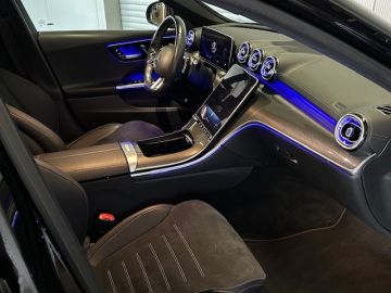 Mercedes-Benz C-Klasse 220D AMG STYLING-MEMORY-DISTRONIC-360 CAMERA-TREKHAAK-COMPLEET