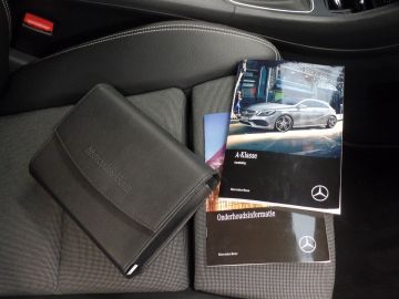 Mercedes-Benz A-Klasse 180 Business Solution Navigatie, Achteruitrijcamera, Cruise contr