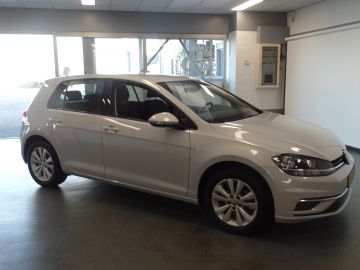 Volkswagen Golf 1.0 TSI Comfortline Navigatie, Clima controle, Cruise controle, P