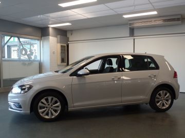 Volkswagen Golf 1.0 TSI Comfortline Navigatie, Clima controle, Cruise controle, P