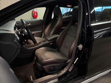 Mercedes-Benz GLA 200 AMG STYLING-PANORAMA-STOELVERWARMING-XENON-TREKHAAK-DEALER ON