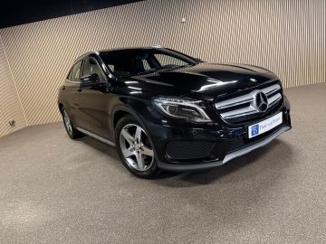 Mercedes-Benz GLA 200 AMG STYLING-PANORAMA-STOELVERWARMING-XENON-TREKHAAK-DEALER ON