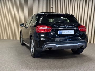 Mercedes-Benz GLA 200 AMG STYLING-PANORAMA-STOELVERWARMING-XENON-TREKHAAK-DEALER ON