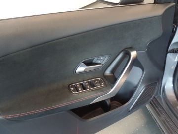 Mercedes-Benz A-Klasse 160 Advantage AMG pakket!! Full options, Navigatie, Achteruitrijc