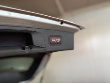 Mercedes-Benz GLC 350e 4 Matic AMG STYLING-PANORAMA-NIGHT PAKKET-CAMERA-COMPLEET