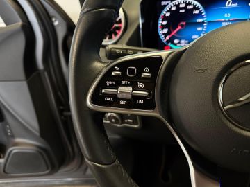 Mercedes-Benz EQA 300 4 Matic Progressive 67 kWh-5 JAAR GARANTIE-SOH 98%-DODEHOEK-C