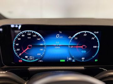 Mercedes-Benz EQA 300 4 Matic Progressive 67 kWh-5 JAAR GARANTIE-SOH 98%-DODEHOEK-C