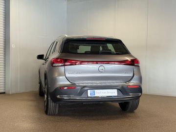 Mercedes-Benz EQA 300 4 Matic Progressive 67 kWh-5 JAAR GARANTIE-SOH 98%-DODEHOEK-C