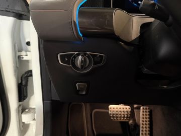 Mercedes-Benz EQC 400 4MATIC 80 kWh-SOH 95%-AMG STYLING-TREKHAAK-MEMORY-STOELVENTIL