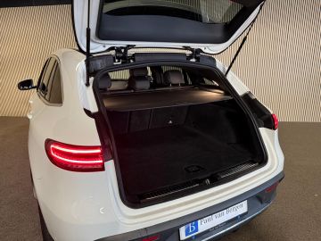 Mercedes-Benz EQC 400 4MATIC 80 kWh-SOH 95%-AMG STYLING-TREKHAAK-MEMORY-STOELVENTIL