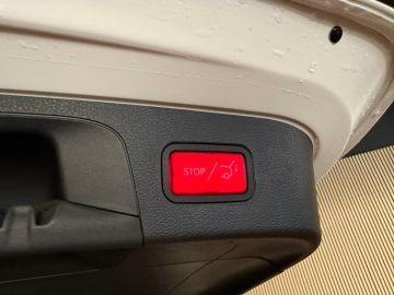 Mercedes-Benz EQC 400 4MATIC 80 kWh-SOH 95%-AMG STYLING-TREKHAAK-MEMORY-STOELVENTIL