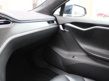 Tesla Model S 85 Base-FREE SUPER CHARGE-AUTO PILOT-LUCHTVERING-CAMERA