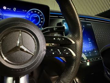 Mercedes-Benz EQE 300 AMG Styling 89 kWh-PANORAMA-NIGHT-MEMORY-ACC-CAMERA-ZEER COMP