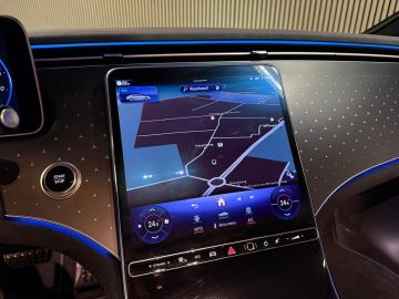 Mercedes-Benz EQE 300 AMG Styling 89 kWh-PANORAMA-NIGHT-MEMORY-ACC-CAMERA-ZEER COMP