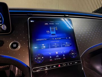Mercedes-Benz EQE 300 AMG Styling 89 kWh-PANORAMA-NIGHT-MEMORY-ACC-CAMERA-ZEER COMP