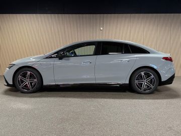 Mercedes-Benz EQE 300 AMG Styling 89 kWh-PANORAMA-NIGHT-MEMORY-ACC-CAMERA-ZEER COMP
