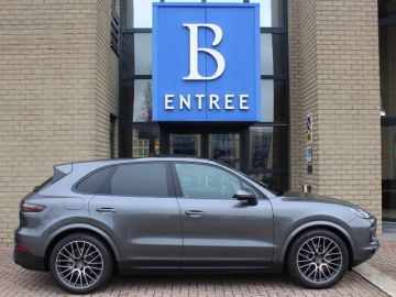 Porsche Cayenne 3.0 E Hybrid-PANORAMA-LUCHTVERING-SPORT CHRONO-ADAP. STOELEN-COMP