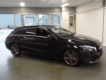 Mercedes-Benz CLA Shooting Brake 180 Prestige Automaat Navigatie, Achteruitrijcamer