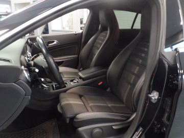 Mercedes-Benz CLA Shooting Brake 180 Prestige Automaat Navi, Achteruitrijcam,  1/2 
