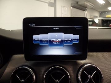 Mercedes-Benz CLA Shooting Brake 180 Prestige Automaat Navigatie, Achteruitrijcamer