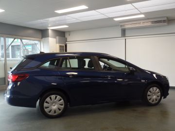 Opel Astra Sports Tourer 1.2 Business Executive Apple Carplay, Achteruitrijc