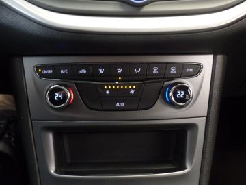 Opel Astra Sports Tourer 1.2 Business Executive Apple Carplay, Achteruitrijc