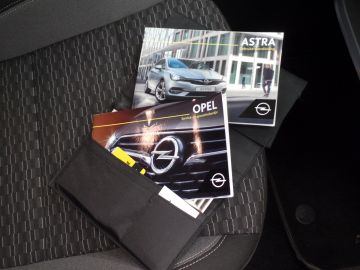 Opel Astra Sports Tourer 1.2 Business Executive Apple Carplay, Achteruitrijc