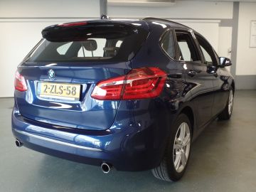 BMW 2 Serie Active Tourer 220i Executive Automaat 192pk!! Full options!, Navi