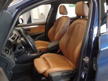 BMW 2 Serie Active Tourer 220i Executive Automaat 192pk!! Full options!, Navi