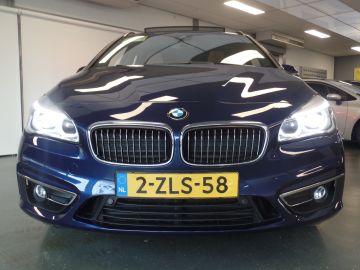 BMW 2 Serie Active Tourer 220i Executive Automaat 192pk!! Full options!, Navi