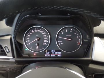 BMW 2 Serie Active Tourer 220i Executive Automaat 192pk!! Full options!, Navi