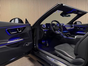 Mercedes-Benz CLE Cabriolet 200 AMG STYLING-AIRSCARF-MEMORY-360 CAMERA-TREKHAAK-ZEE
