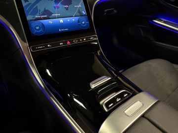 Mercedes-Benz CLE Cabriolet 200 AMG STYLING-AIRSCARF-MEMORY-360 CAMERA-TREKHAAK-ZEE