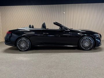 Mercedes-Benz CLE Cabriolet 200 AMG STYLING-AIRSCARF-MEMORY-360 CAMERA-TREKHAAK-ZEE