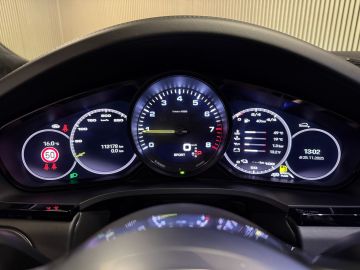 Porsche Cayenne Coupé 3.0 E-Hybrid-SPORT DESIGN-PANORAMA-18 WEGS-INNODRIVE-STOELV