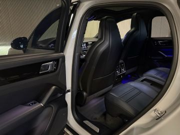 Porsche Cayenne Coupé 3.0 E-Hybrid-SPORT DESIGN-PANORAMA-18 WEGS-INNODRIVE-STOELV